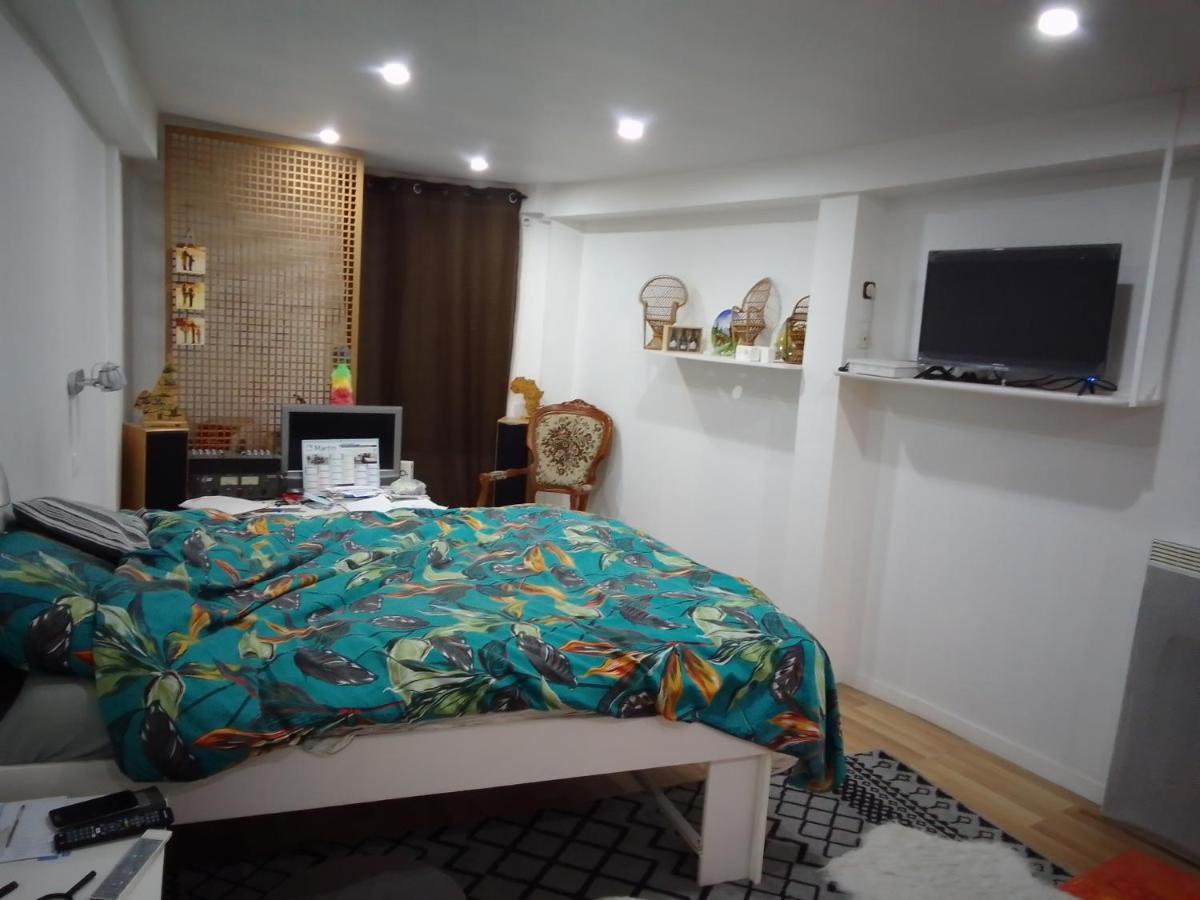 Chambre Chez L'Habitant Saint-Pierre-le-Moûtier Buitenkant foto