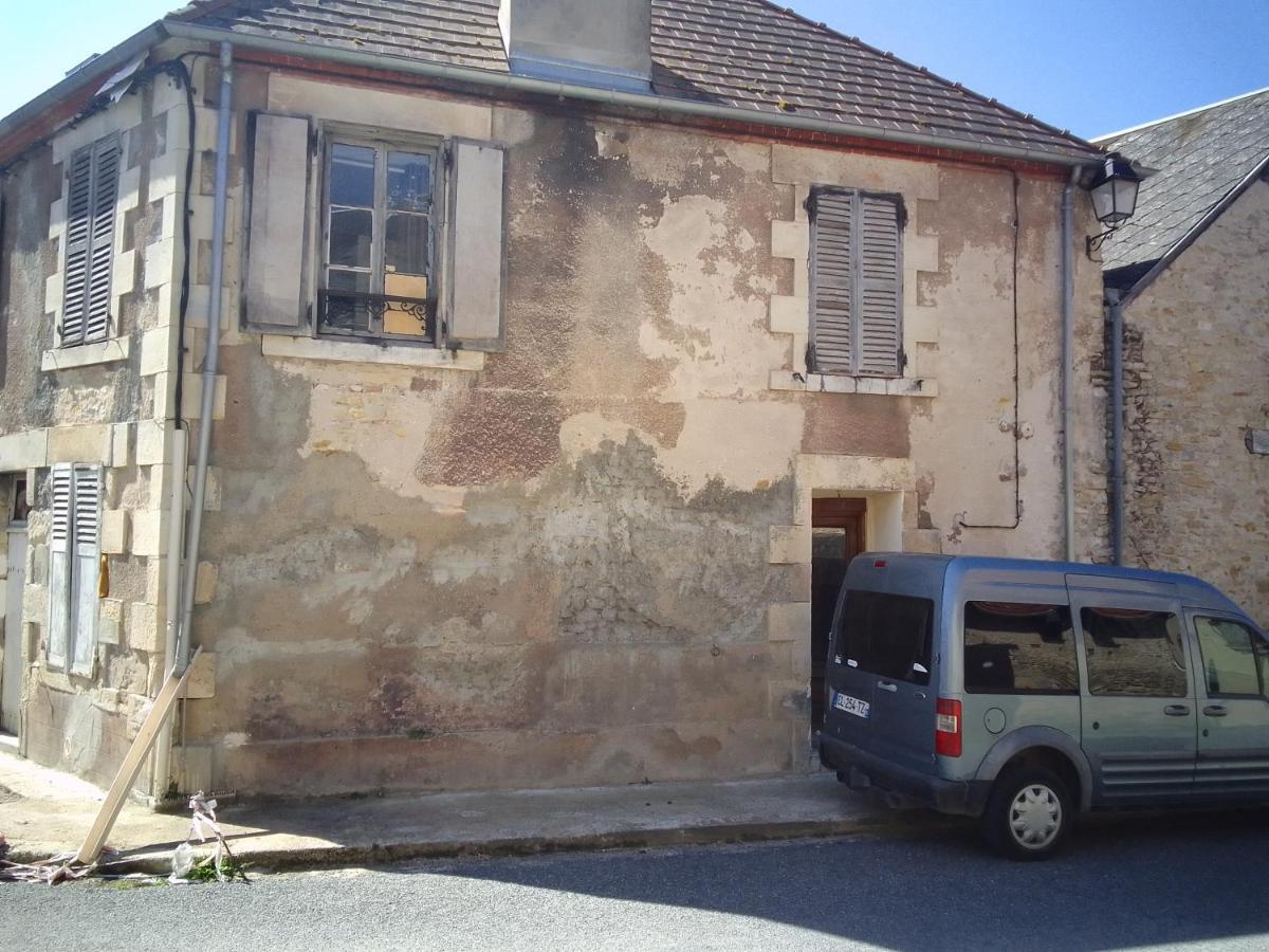 Chambre Chez L'Habitant Saint-Pierre-le-Moûtier Buitenkant foto